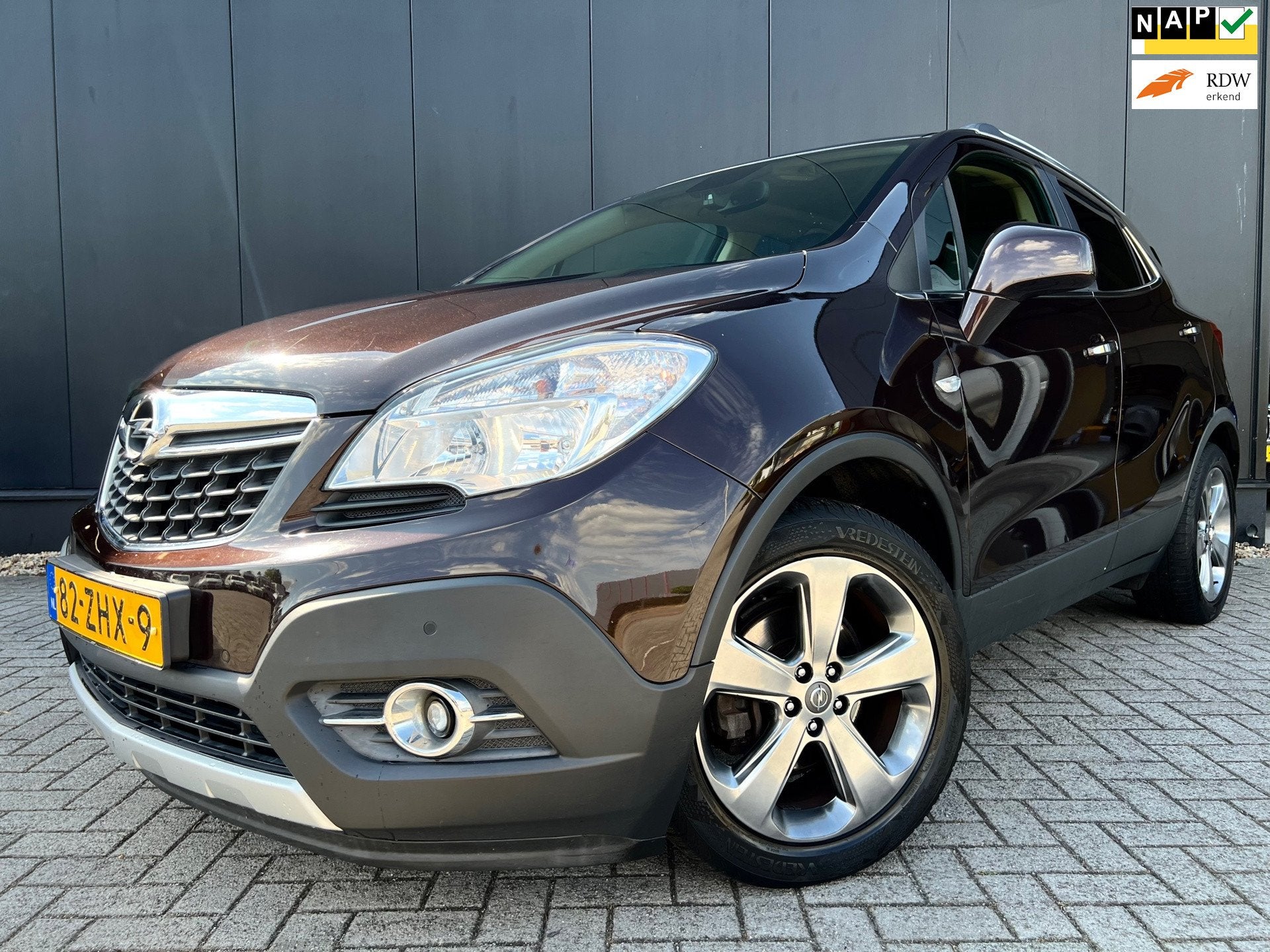 Opel Mokka 1.4 T Cosmo 4x4 Leer/Navi/18'Lmv/OrgNl, Auto's, Automatische klimaatregeling, Euro 5, 1325 kg, Gebruikt