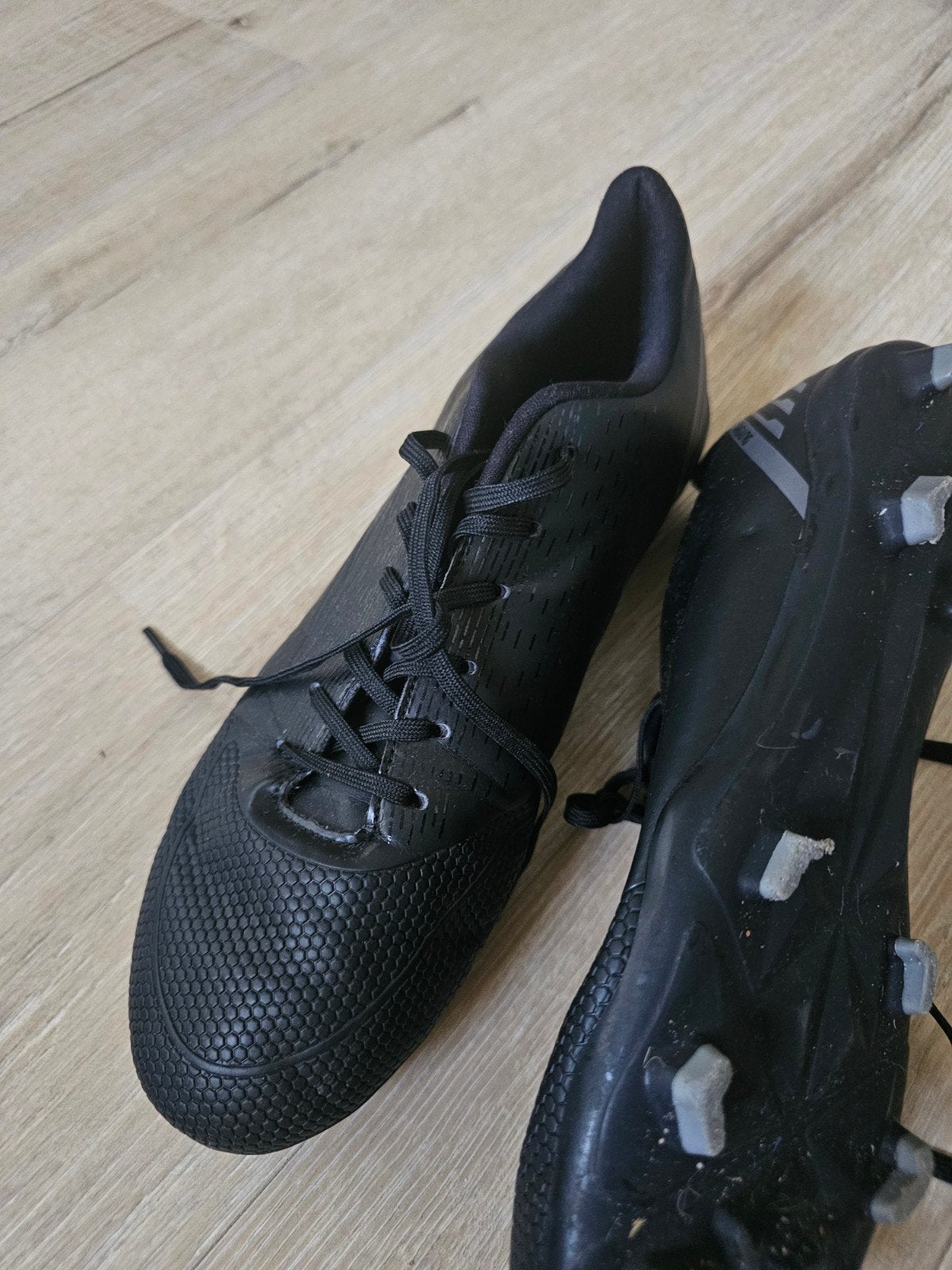 Voetbalschoenen maat 41 - Zeer nette staat, Ophalen of Verzenden
