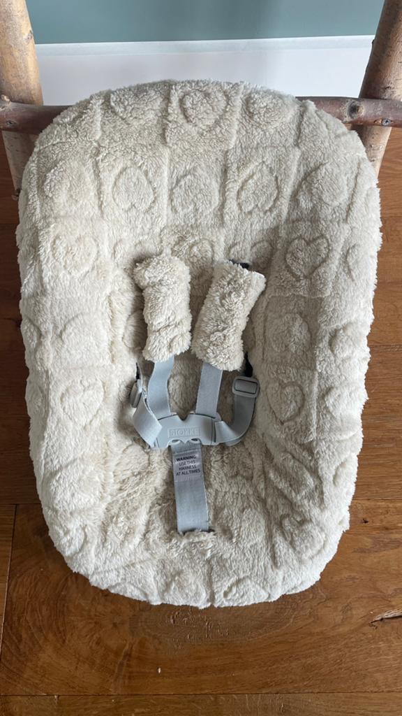 Nieuwe newborn hoes fluffy teddy voor het stokke stoeltje, Ophalen of Verzenden, Nieuw, Overige typen