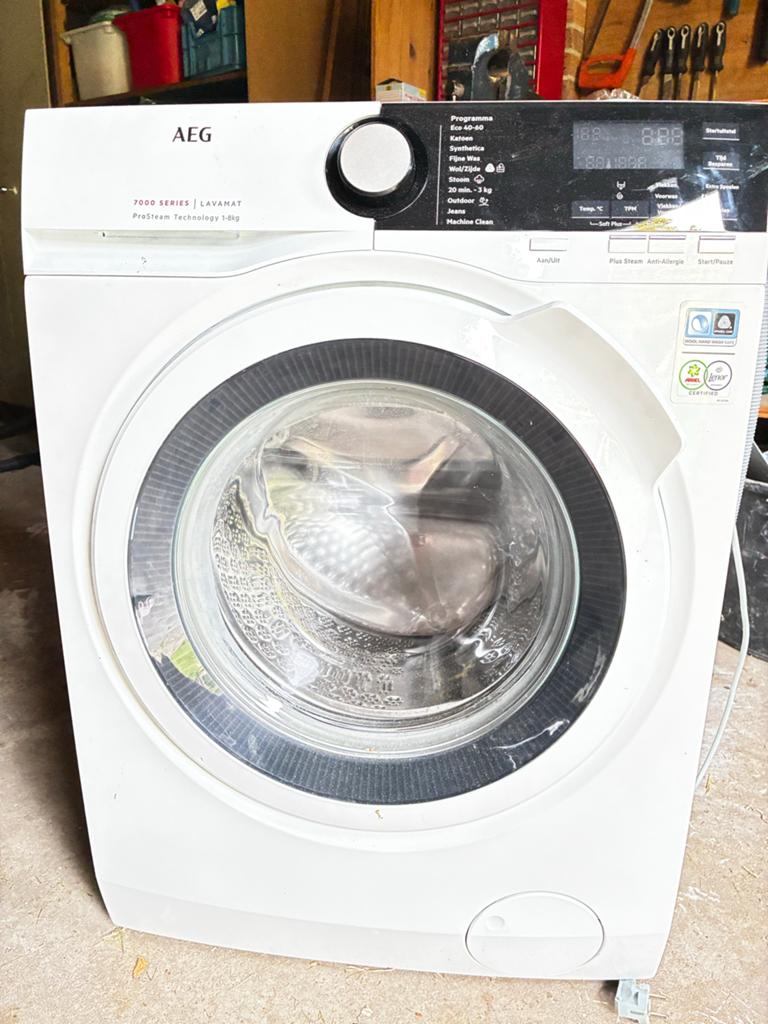 AEG Lavamat 7000 Wasmachine (voor een hobbyist), Witgoed en Apparatuur, Wasmachines, Ophalen, Voorlader, Niet werkend, Kort programma