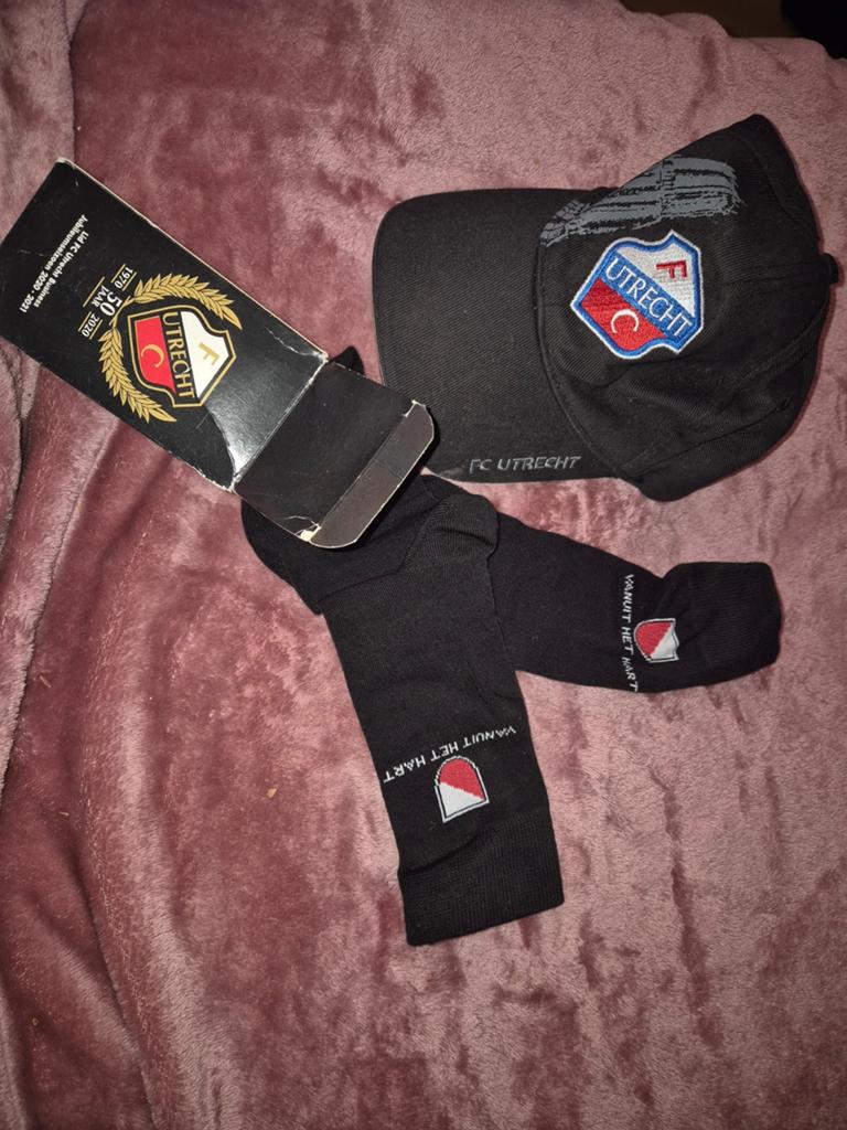 FC Utrecht pet en sokken set, Zwart, Nieuw, Overige maten, Ophalen of Verzenden