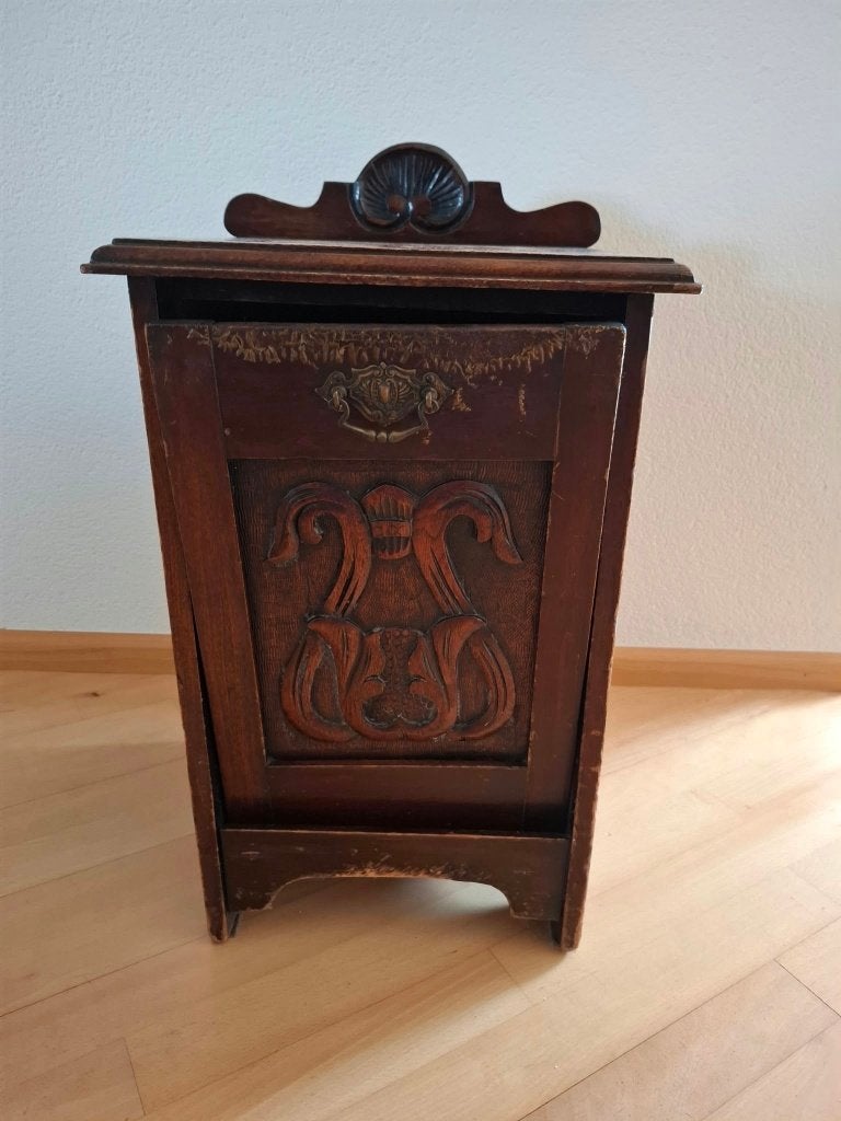 Antieke houten kolen kasje met koperen schep, Ophalen