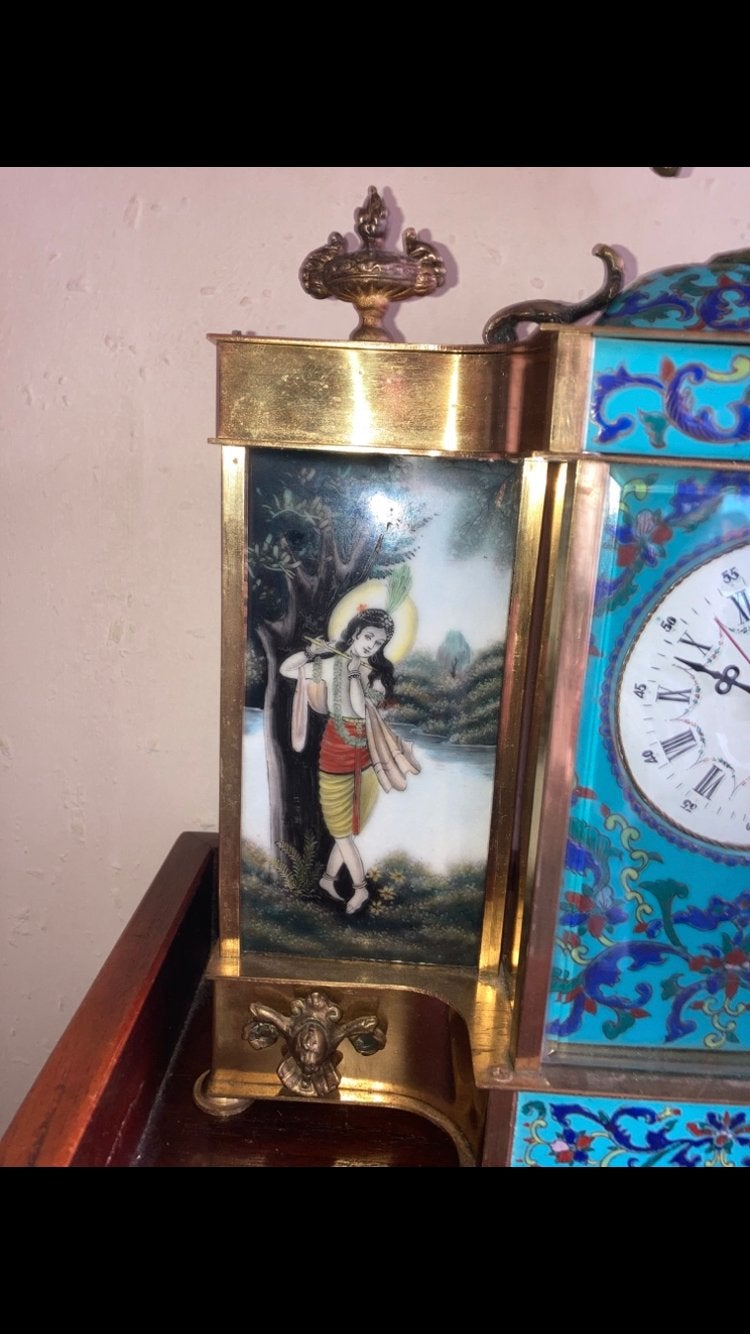 Antieke Chinese klok met emaille en messing decoratie, Ophalen
