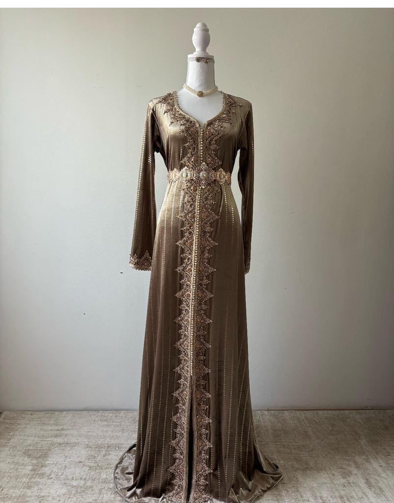 Kaftan te HUUR, Ophalen