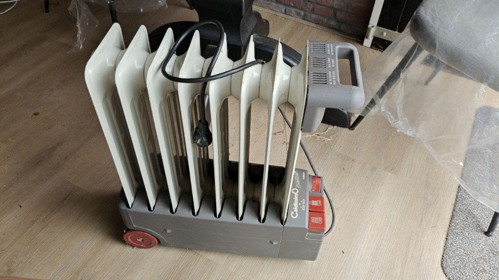 De’Longhi Caldoissimo Formula One oliekachel / radiator, Ophalen, Oliekachel, Gebruikt, Elektrisch