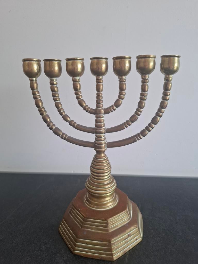 Messing menora met grote voet, Ophalen of Verzenden, Koper of Brons