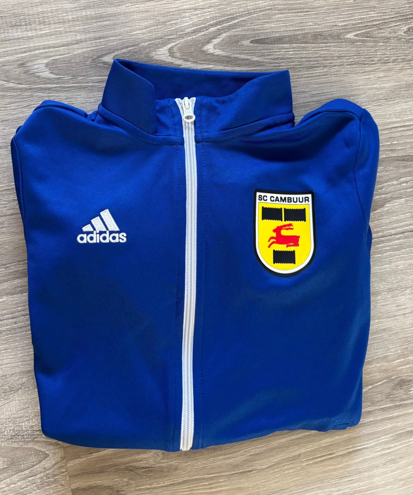 SC Cambuur kinder addias presenatie jasje maat 152, Maat XS of kleiner, Ophalen of Verzenden, Zo goed als nieuw, Trainingspak