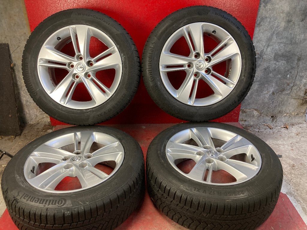 Winterbanden Opel Insignia 225/55R17 Continental, Gebruikt, ., Banden en Velgen, 17 inch