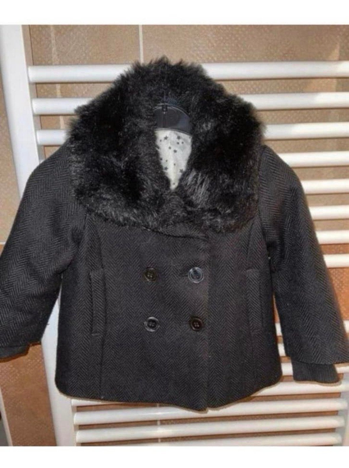 H&M Zwarte Jas met Bontkraag voor Meisjes, Ophalen of Verzenden, Zo goed als nieuw, Meisje, Jas