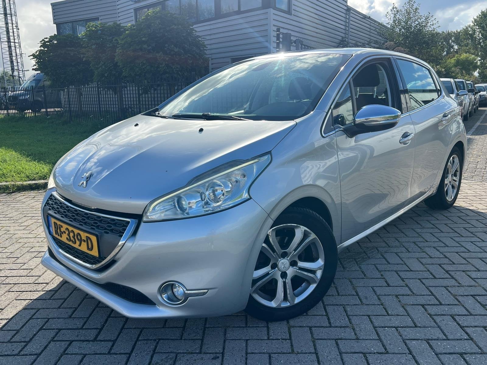Peugeot 208 1.6 VTi Allure 5DRS Pano Cruise Clima PDC, Auto's, Euro 5, Stof, Gebruikt, 4 cilinders