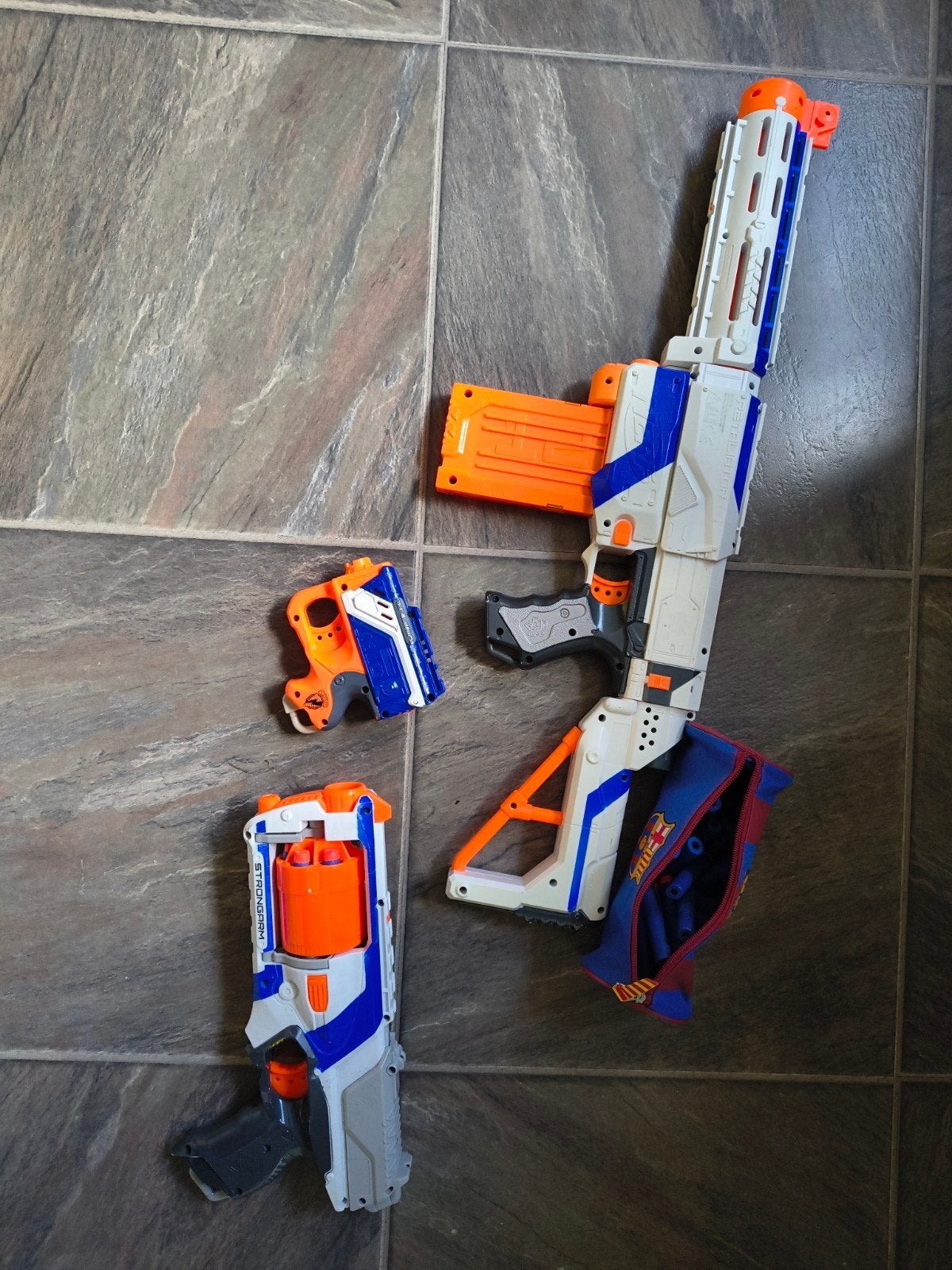 3 delig set nurf, Ophalen
