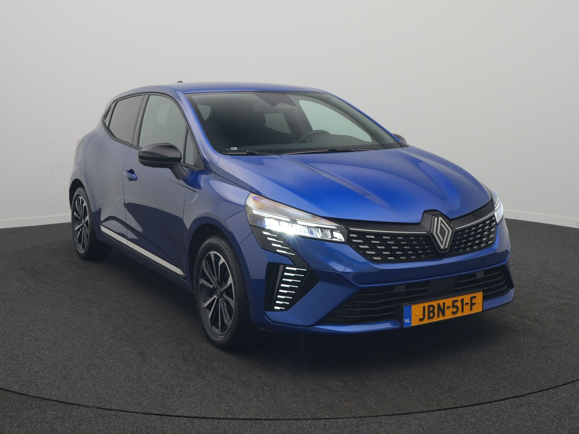 Renault Clio 1.6 E-Tech Full Hybrid 145 Techno - RIJKLAARPRI, Auto's, 12 maanden, Gebruikt, 4 cilinders, Blauw