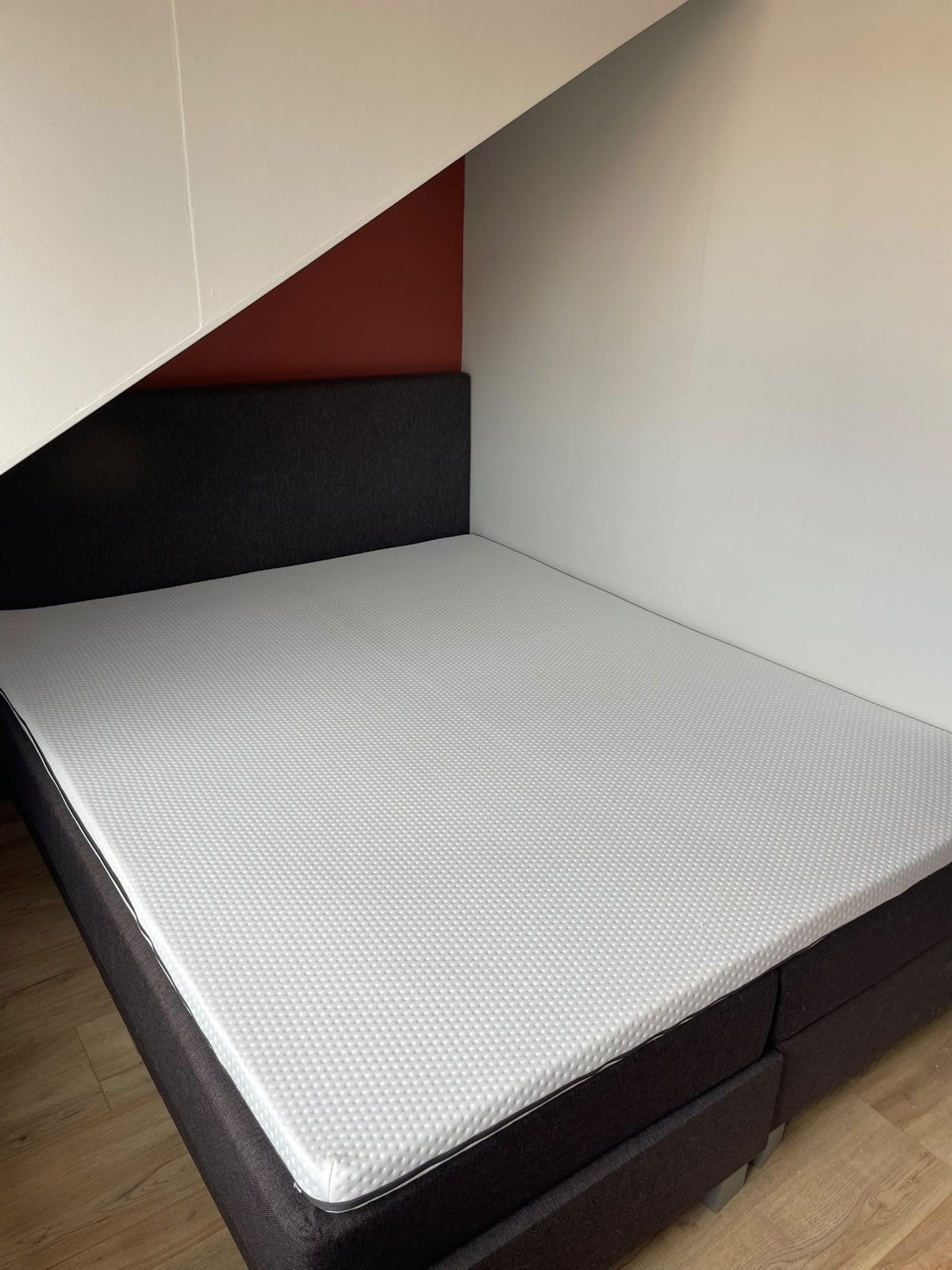 Tweepersoons boxspring met topmatras - Zo goed als nieuw, Ophalen, Tweepersoons, Zo goed als nieuw, 200 cm