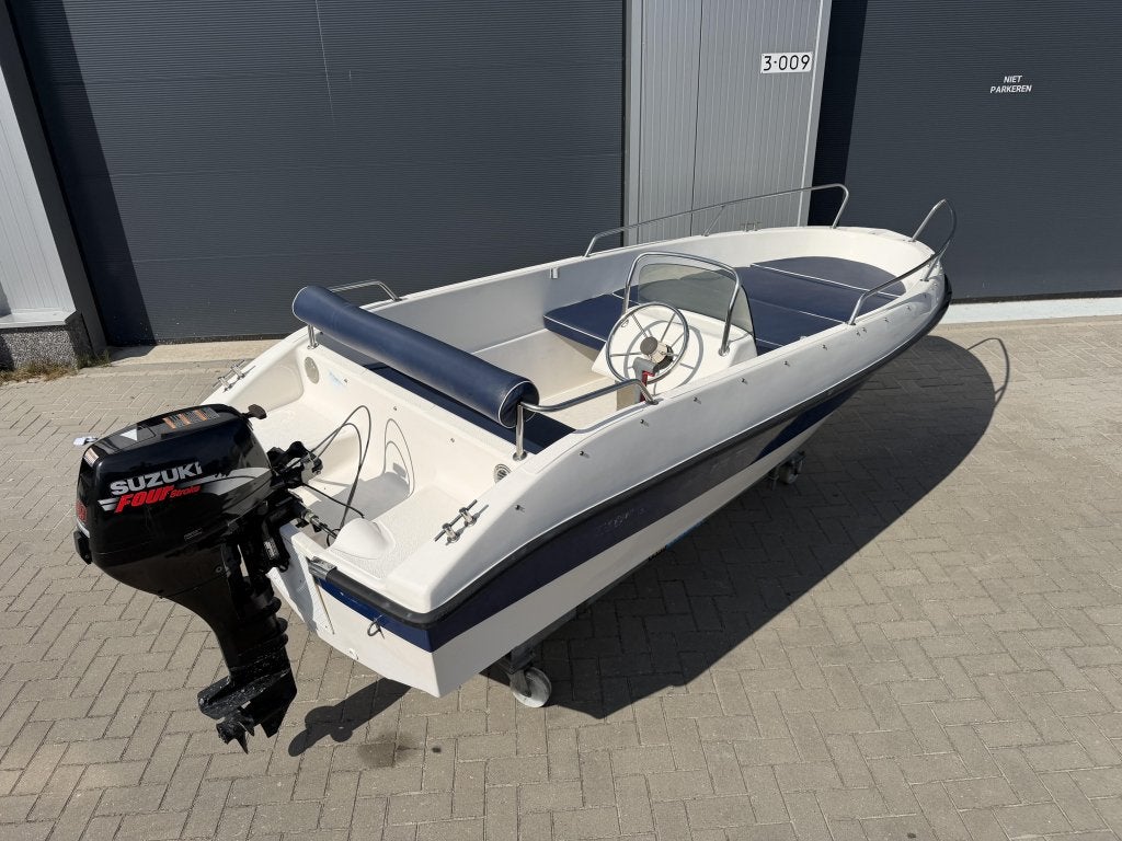 Aquastar Family 410 Consoleboot incl. Suzuki 9.9PK 4-takt, Watersport en Boten, Sloepen, Overige merken, 4 m, Zwemtrap/-plateau