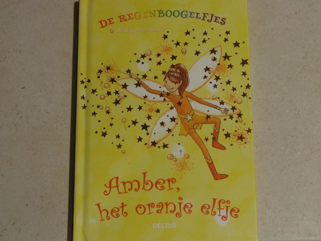 De Regenboogelfjes: Amber, het oranje elfje, Boeken, Ophalen of Verzenden, Zo goed als nieuw, Fictie algemeen