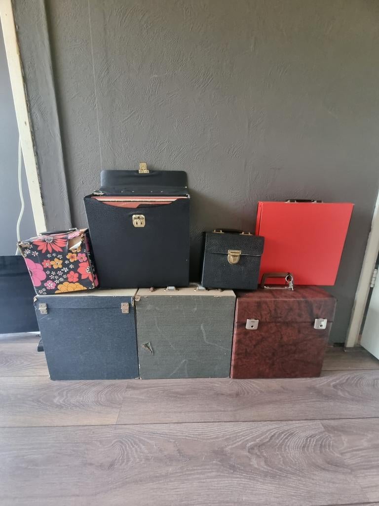 7 Oude Platenkoffers - Zolderopruiming, Sieraden, Tassen en Uiterlijk, Koffers, Ophalen, Gebruikt