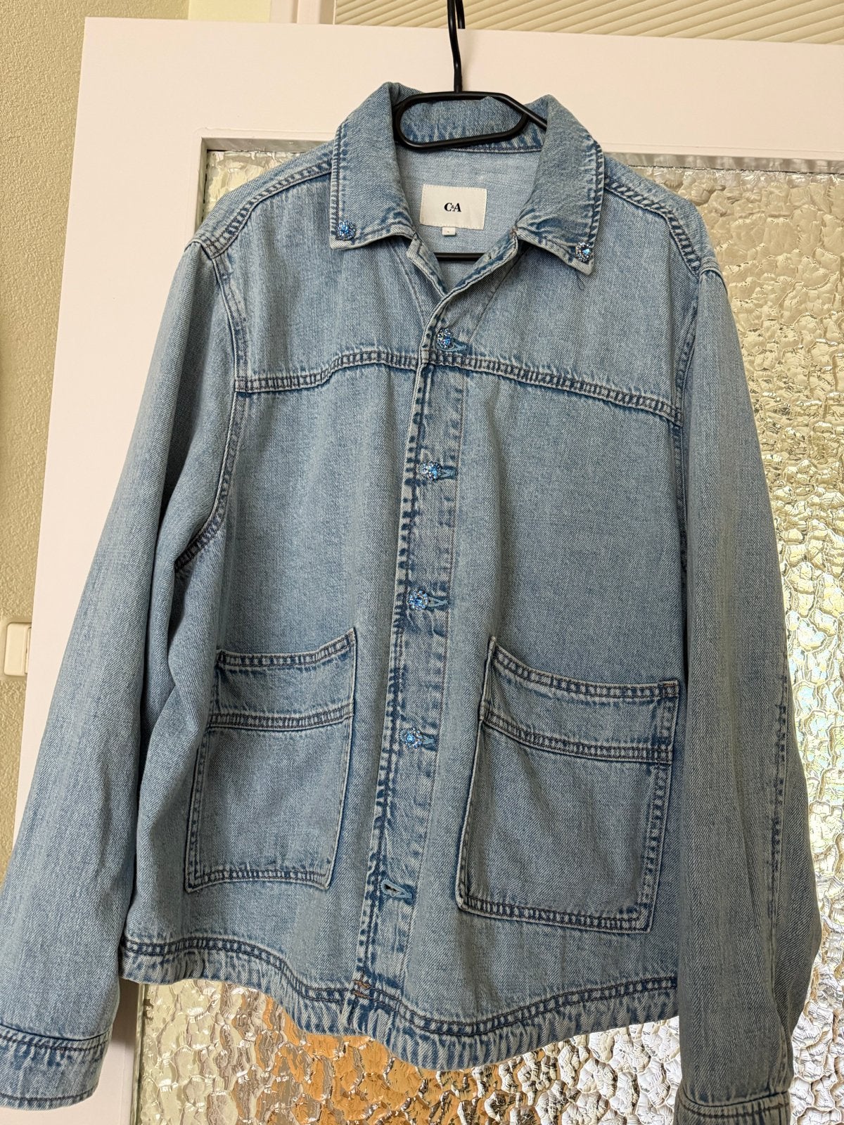 C&A spijkerjasje met kristallen blauwe knopen, Kleding | Heren, Ophalen of Verzenden, Zo goed als nieuw, Blauw