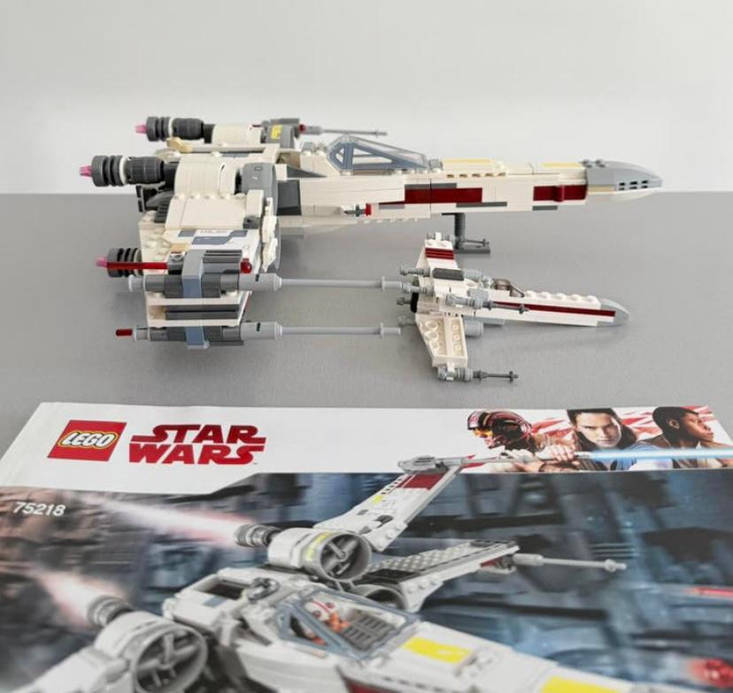 LEGO Star Wars X-Wing Starfighter (75218) + Miniatuur versie, Ophalen of Verzenden, Zo goed als nieuw