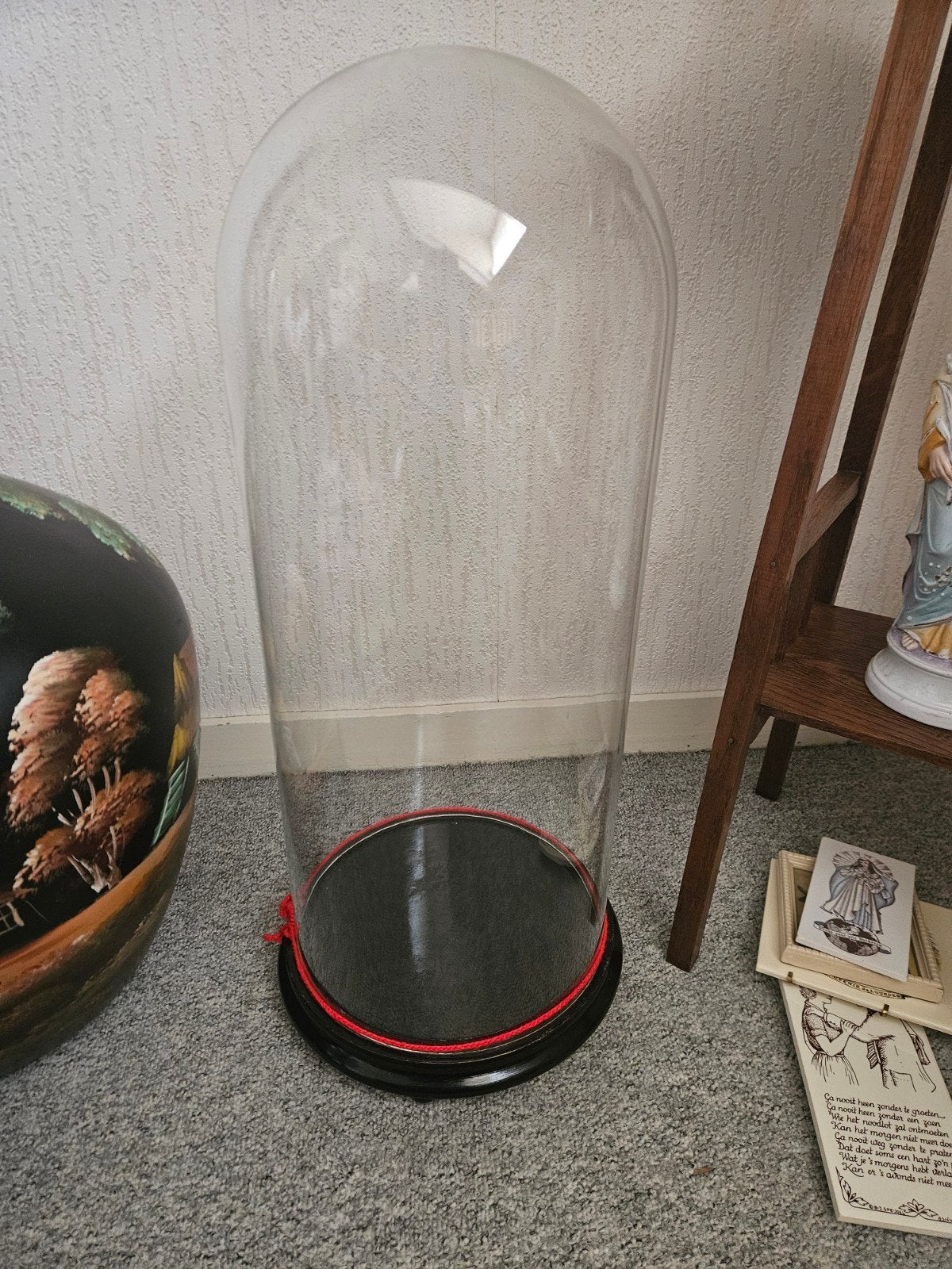 Grote glazen stolp met zwarte houten voet, Ophalen of Verzenden