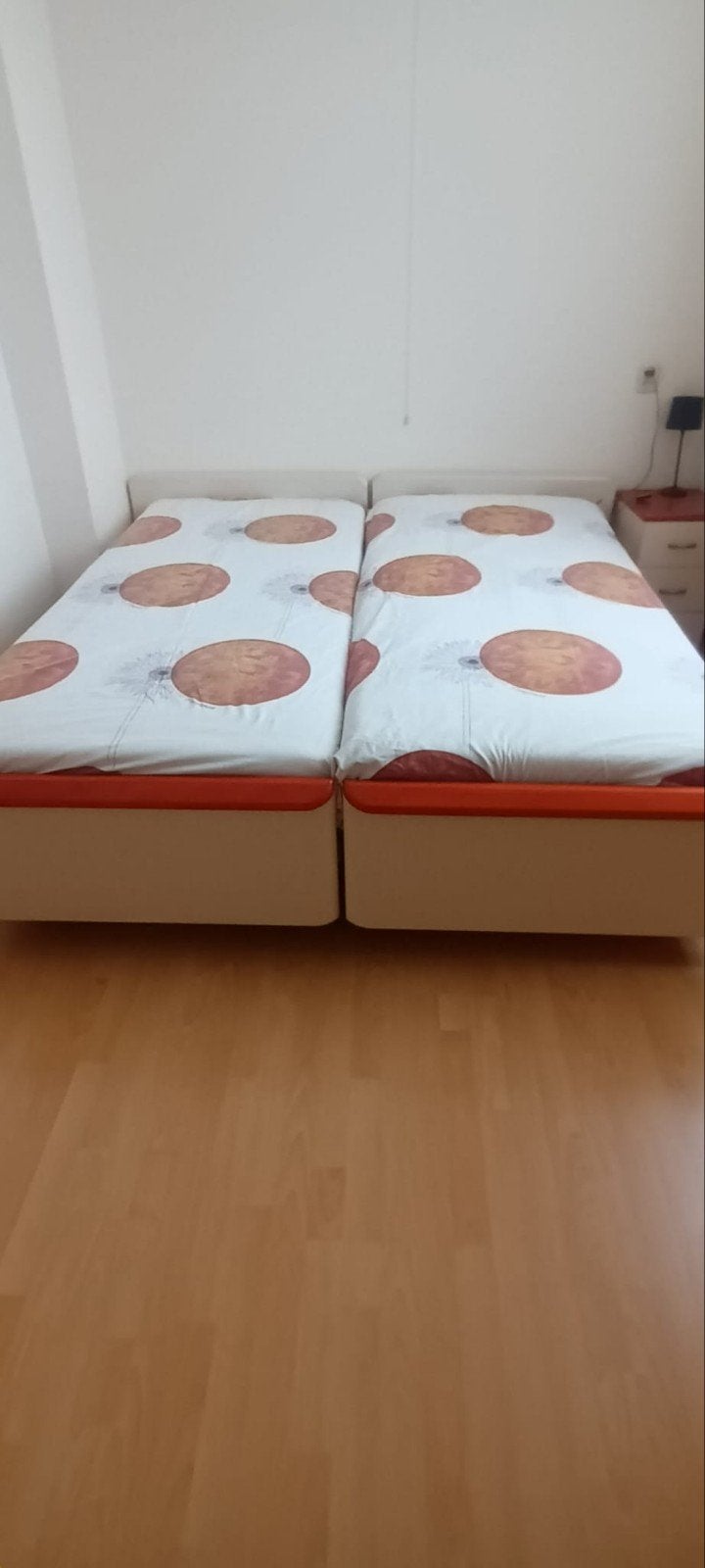 Senioren 2 persoons bed. Of enkel van elkaar af., Tweepersoons, Ophalen of Verzenden, 180 cm, Hout