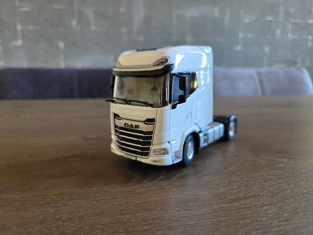 Daf XG+ MY25 6x2 Twinsteer (witte lijn), Hobby en Vrije tijd, Modelauto's | 1:50, Ophalen of Verzenden, Nieuw, Bus of Vrachtwagen