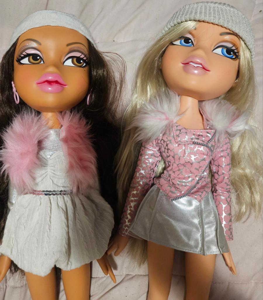 2x Bratz Cloe & Yasmin Pink Winter Dream 60cm Poppen!, Ophalen of Verzenden, Nieuw, Overige typen