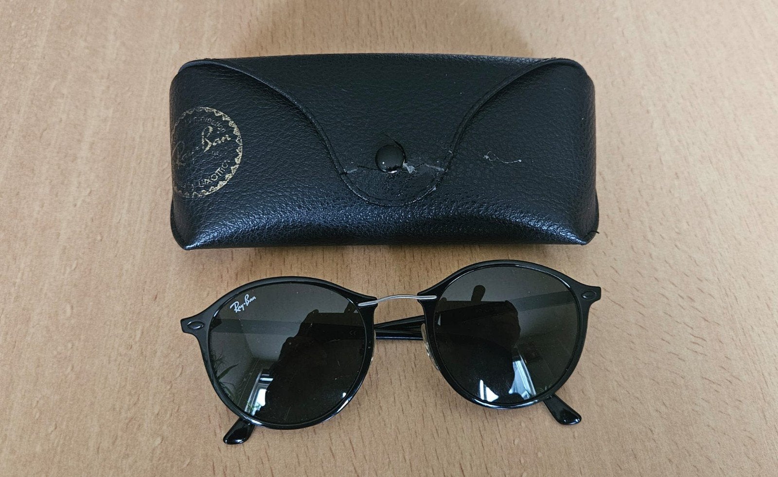 origineel rayban zonnebril met origineel etui, Zonnebril, Zwart, Ophalen of Verzenden, Zo goed als nieuw