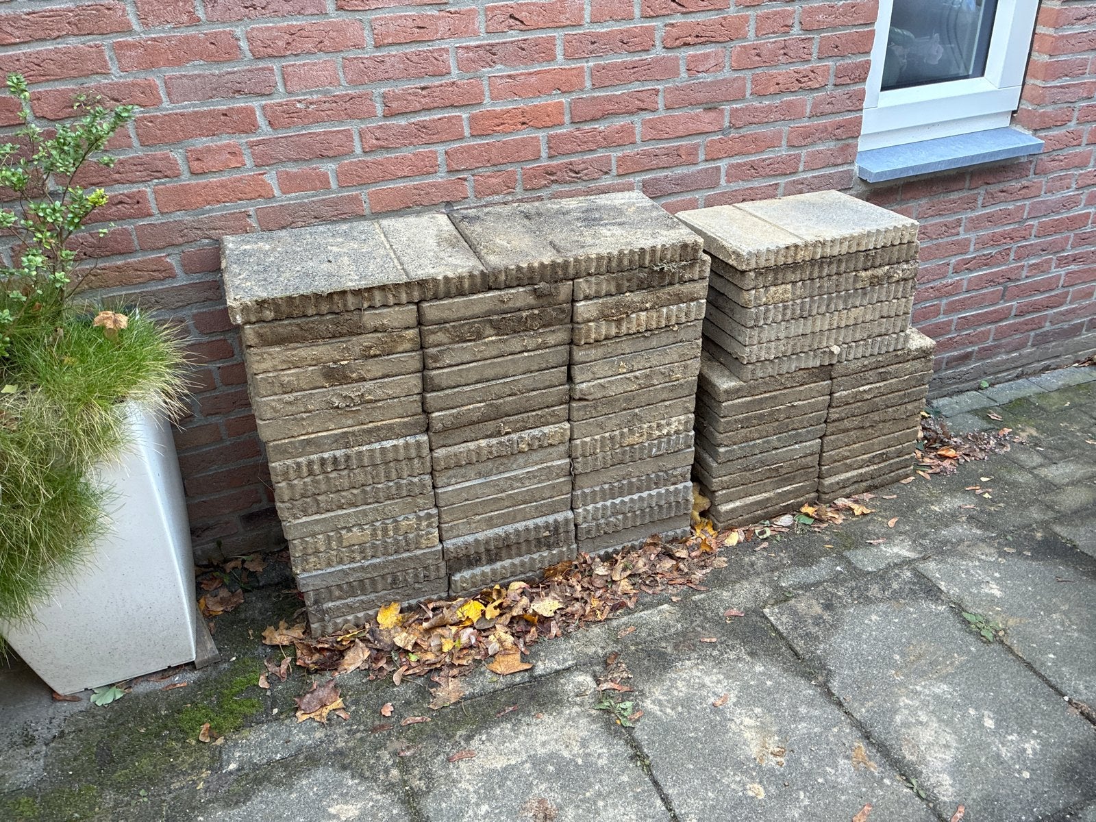 Terrastegels, Ophalen