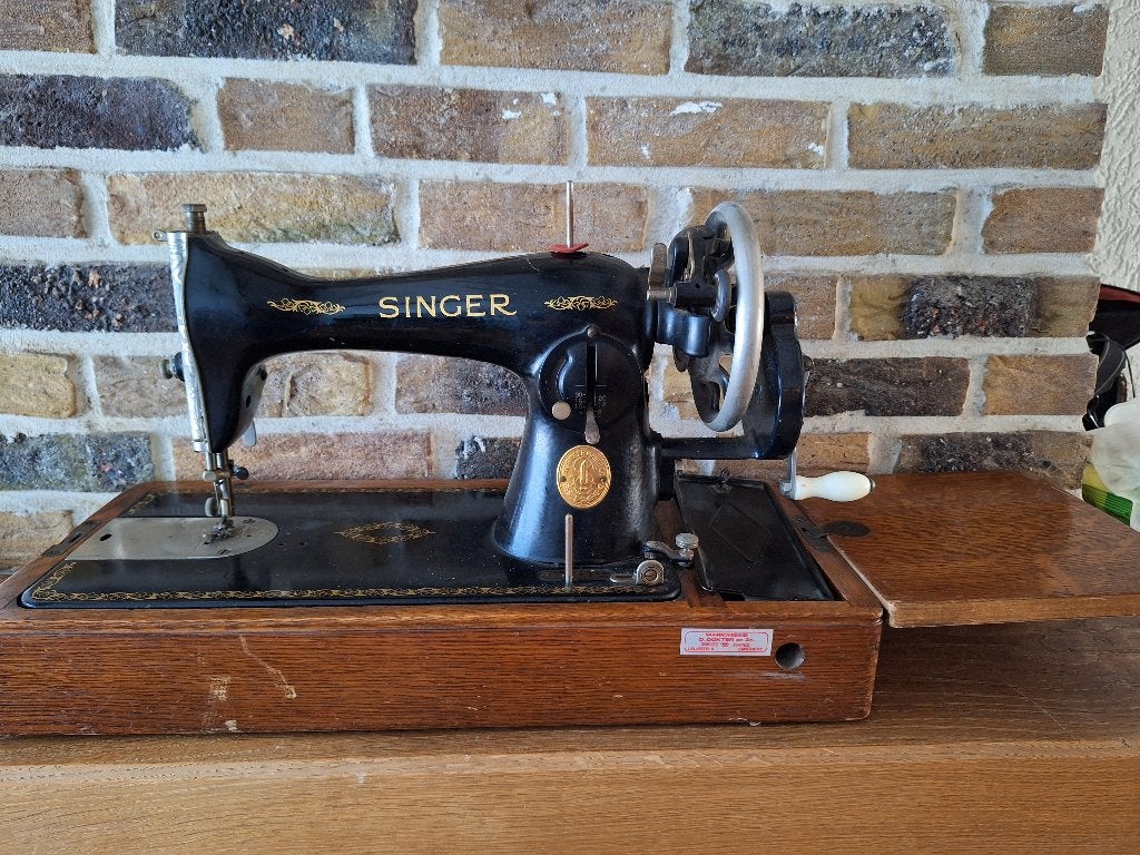 vintage Singer  Handnaaimachine uit 1948 ( Ongetest ), Antiek en Kunst, Ophalen