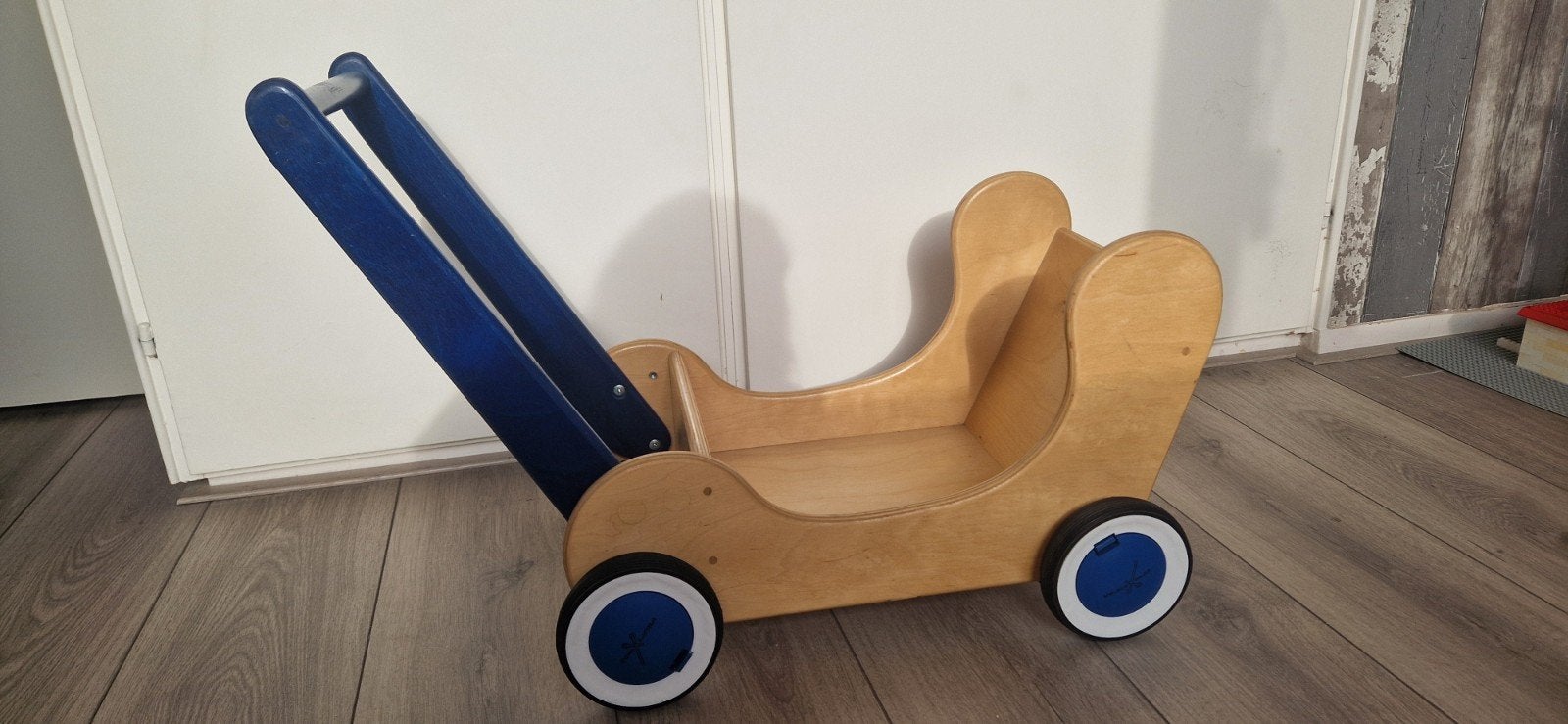 Houten poppenwagen van Speelgoed van Dijk, Ophalen of Verzenden, Gebruikt, Overige typen