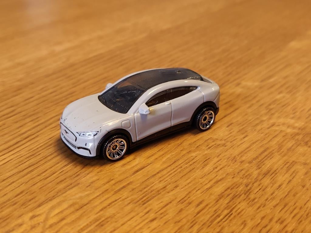 Matchbox Ford Mustang Mach E, Ophalen of Verzenden, Zo goed als nieuw, Auto