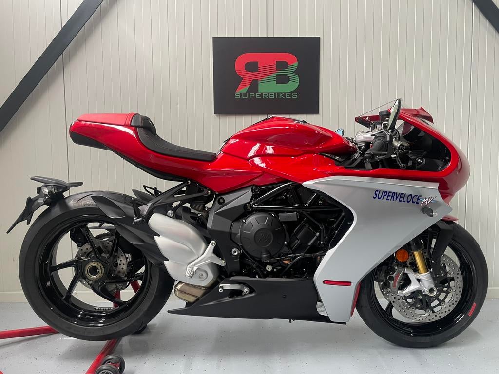 MV Agusta Superveloce 800 *Nieuw!, Motoren, Motorrijbewijs A, Traction Control, Bedrijf, 3 cilinders