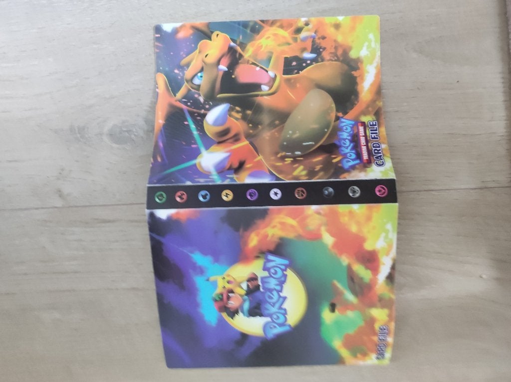 Pokémon kaarten met een Pokémon hoesje, Ophalen, Zo goed als nieuw, Meerdere kaarten