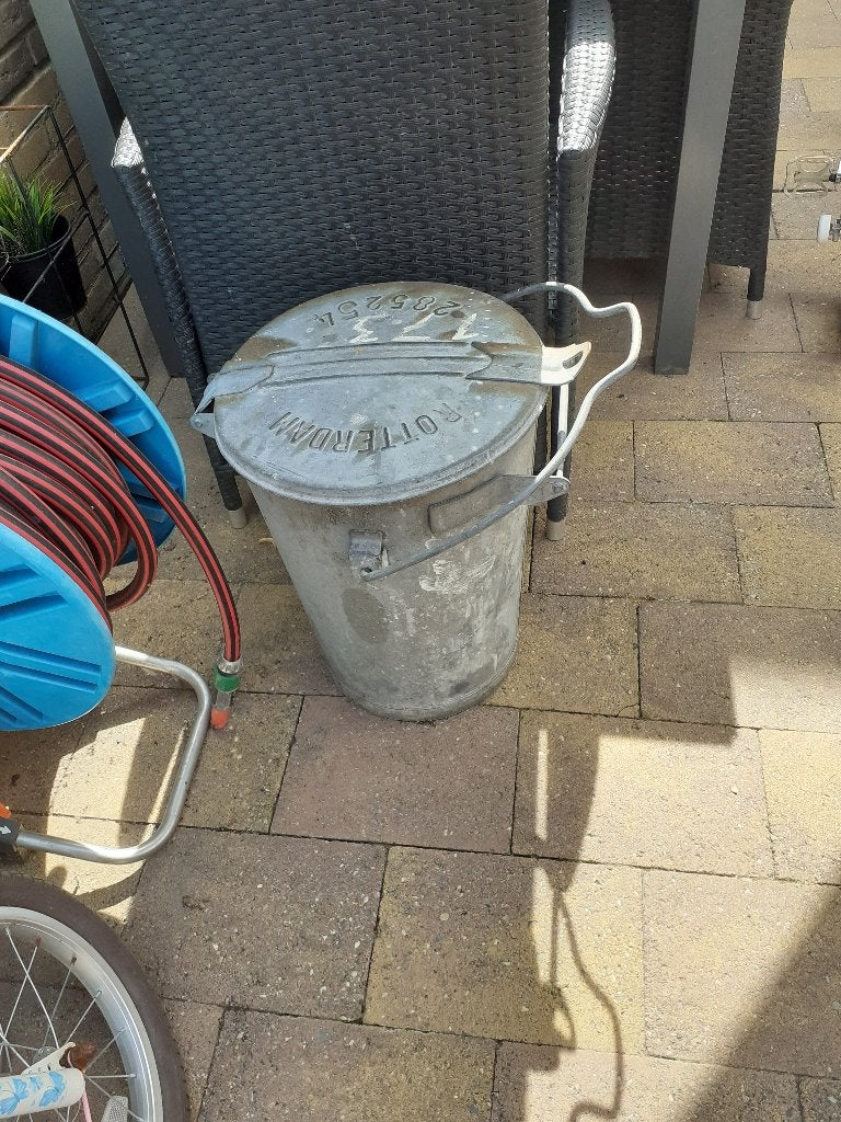 Vintage metalen afvalemmer / vuilnisbak Rotterdam, Ophalen, 50 – 75, Gebruikt, Metaal