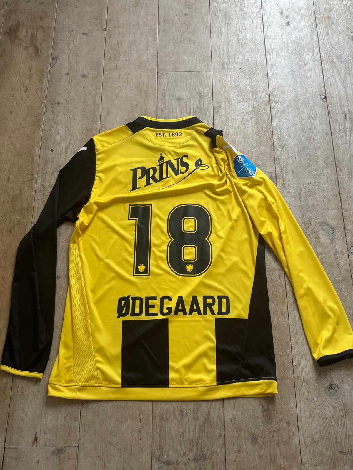 Vitesse shirt Martin Odegaard, Verzamelen, Ophalen of Verzenden, Zo goed als nieuw, Vitesse, Shirt