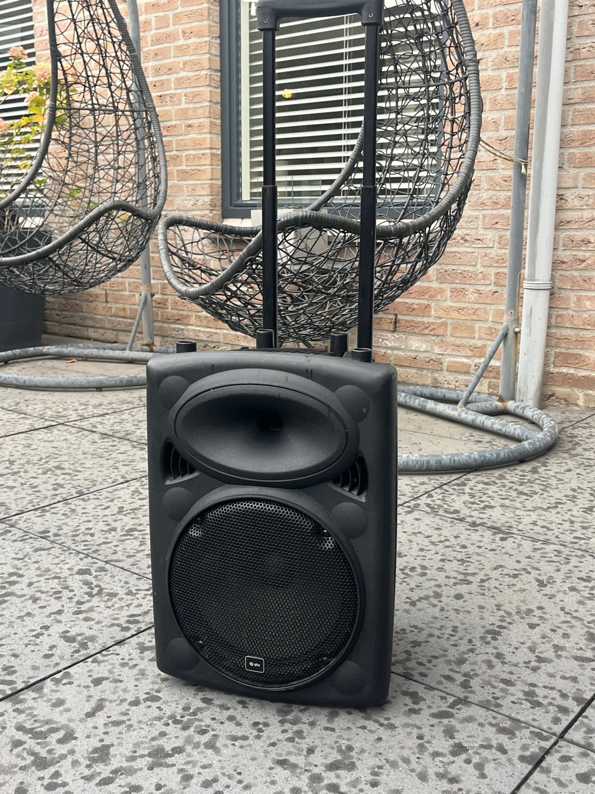 Foto 2 van Draagbare Party Speaker met Trolleyfunctie en Bluetooth