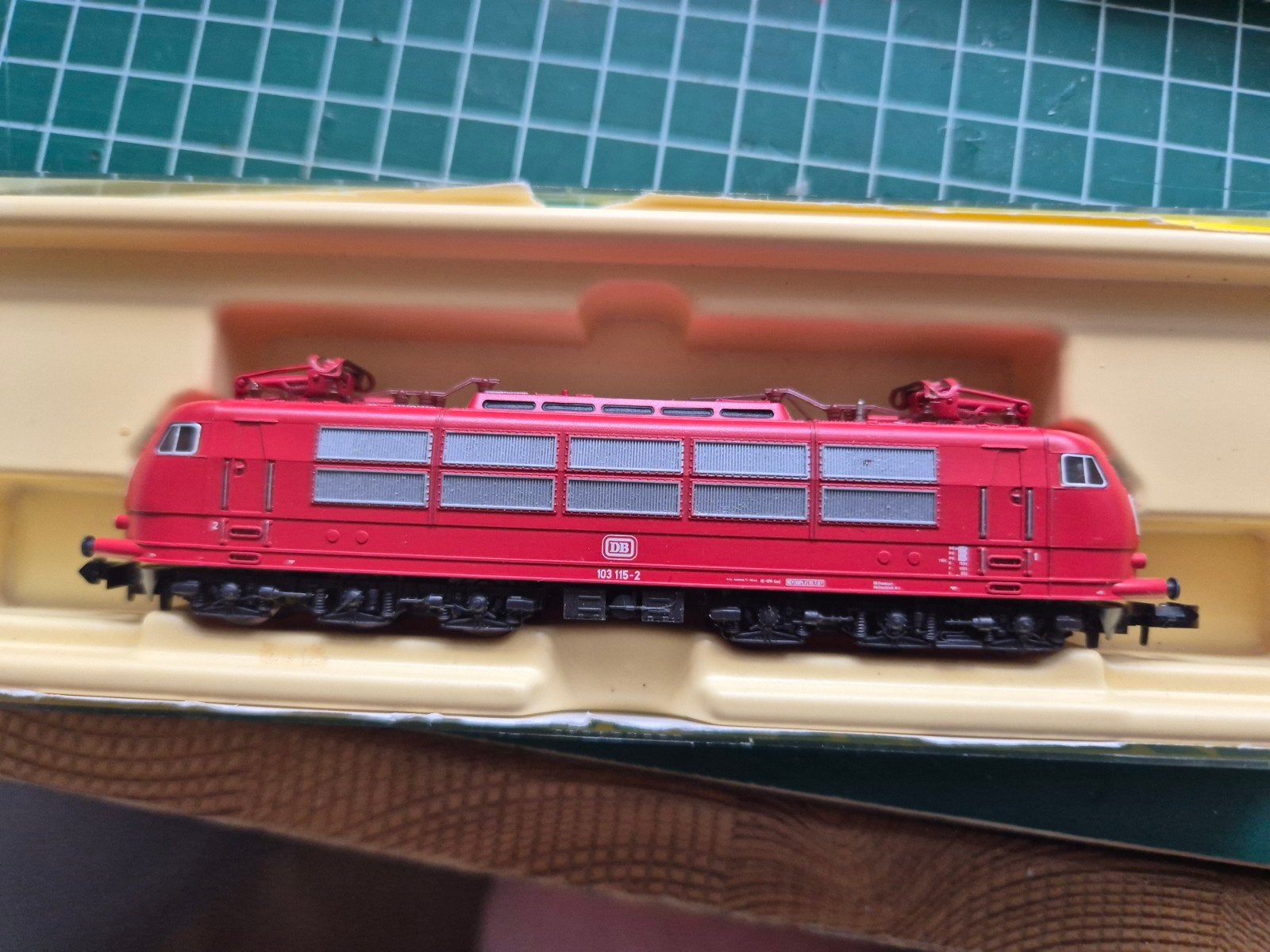Minitrix locomotief, Ophalen, Trix, Zo goed als nieuw, Gelijkstroom