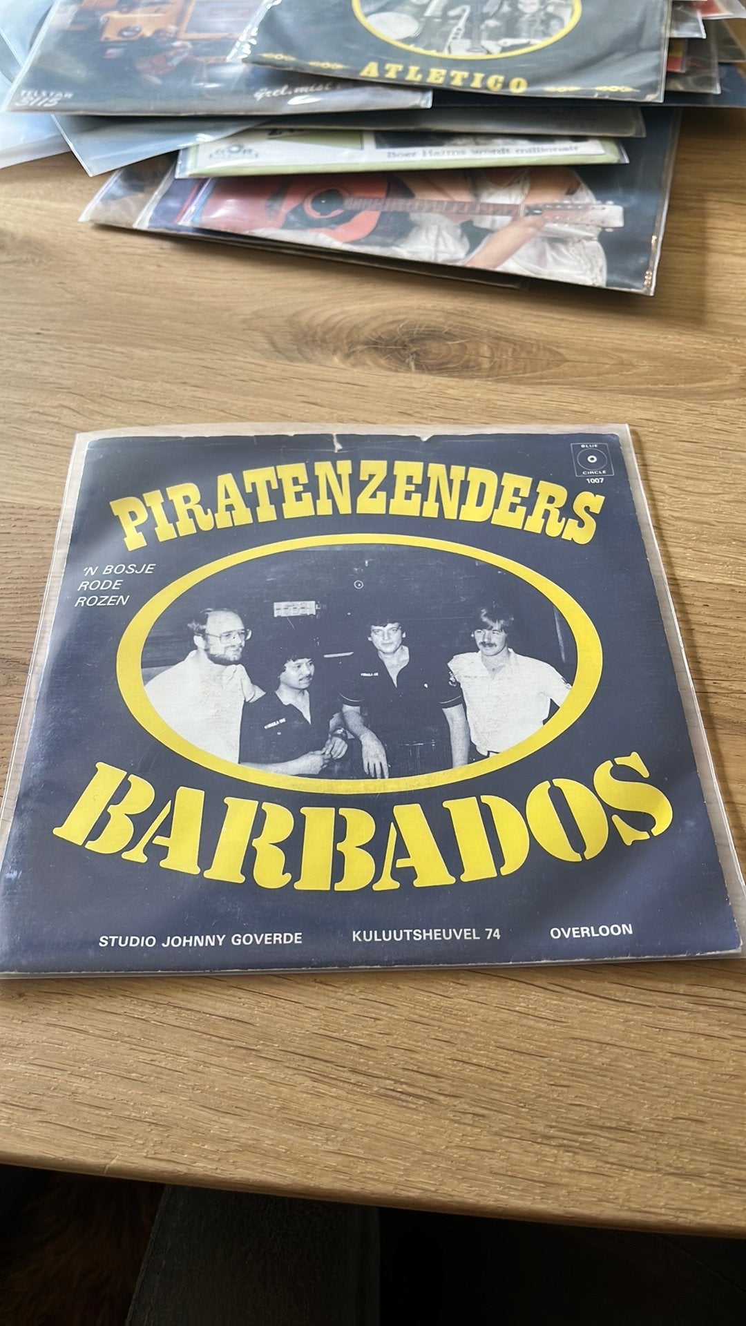 Barbados, Ophalen of Verzenden, Zo goed als nieuw, Overige formaten, Levenslied of Smartlap