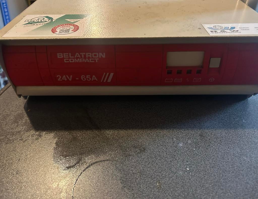 Belatron Compact Acculader 24V 65A Industrieel, Ophalen of Verzenden, Gebruikt