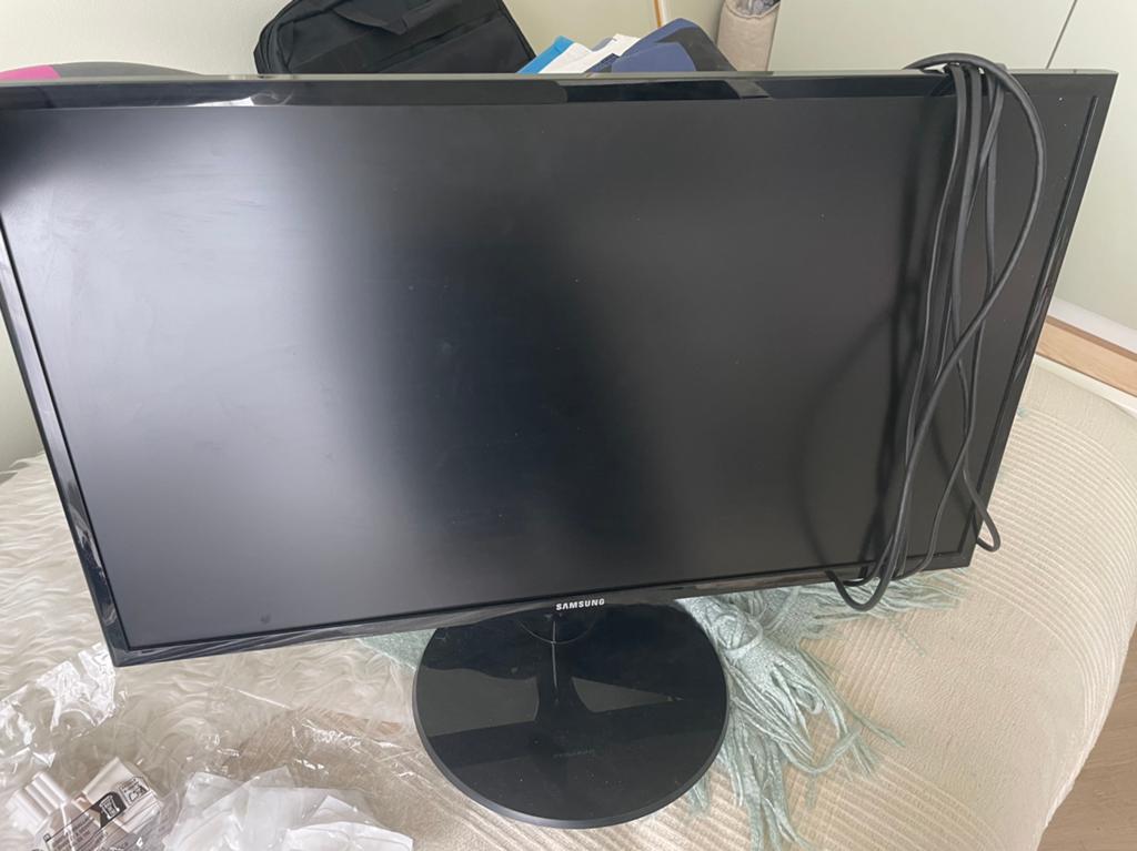 Samsung monitor, IPS, Full HD, Zo goed als nieuw, VGA