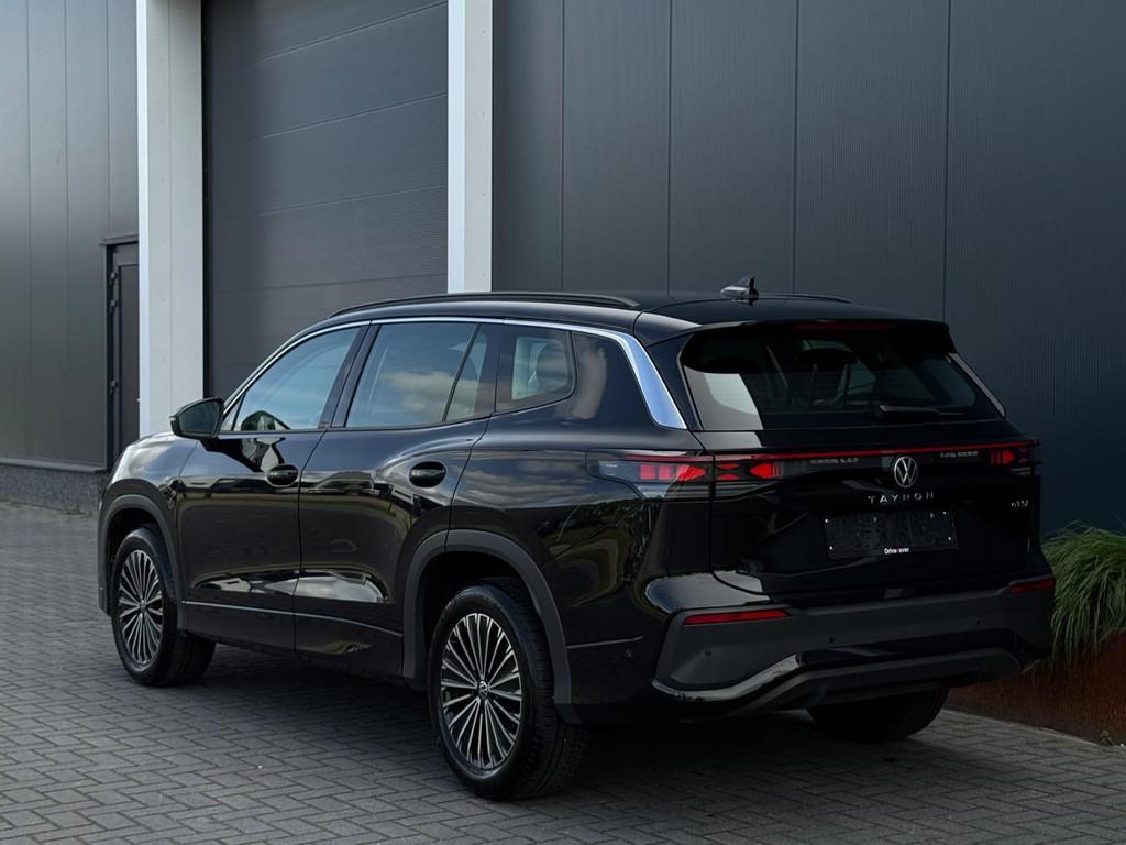 Volkswagen Tayron 1.5 eTSI Life Edt.7p GARANTIE BTW TREKHAAK, Auto's, Volkswagen, Stof, Zwart, 4 cilinders, 150 pk