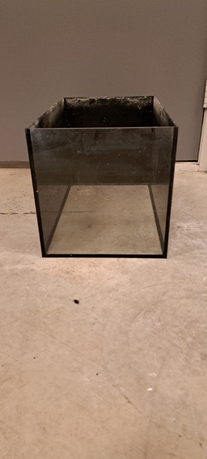 Aquarium bakken, Ophalen, Zo goed als nieuw, Leeg aquarium, Overige merken