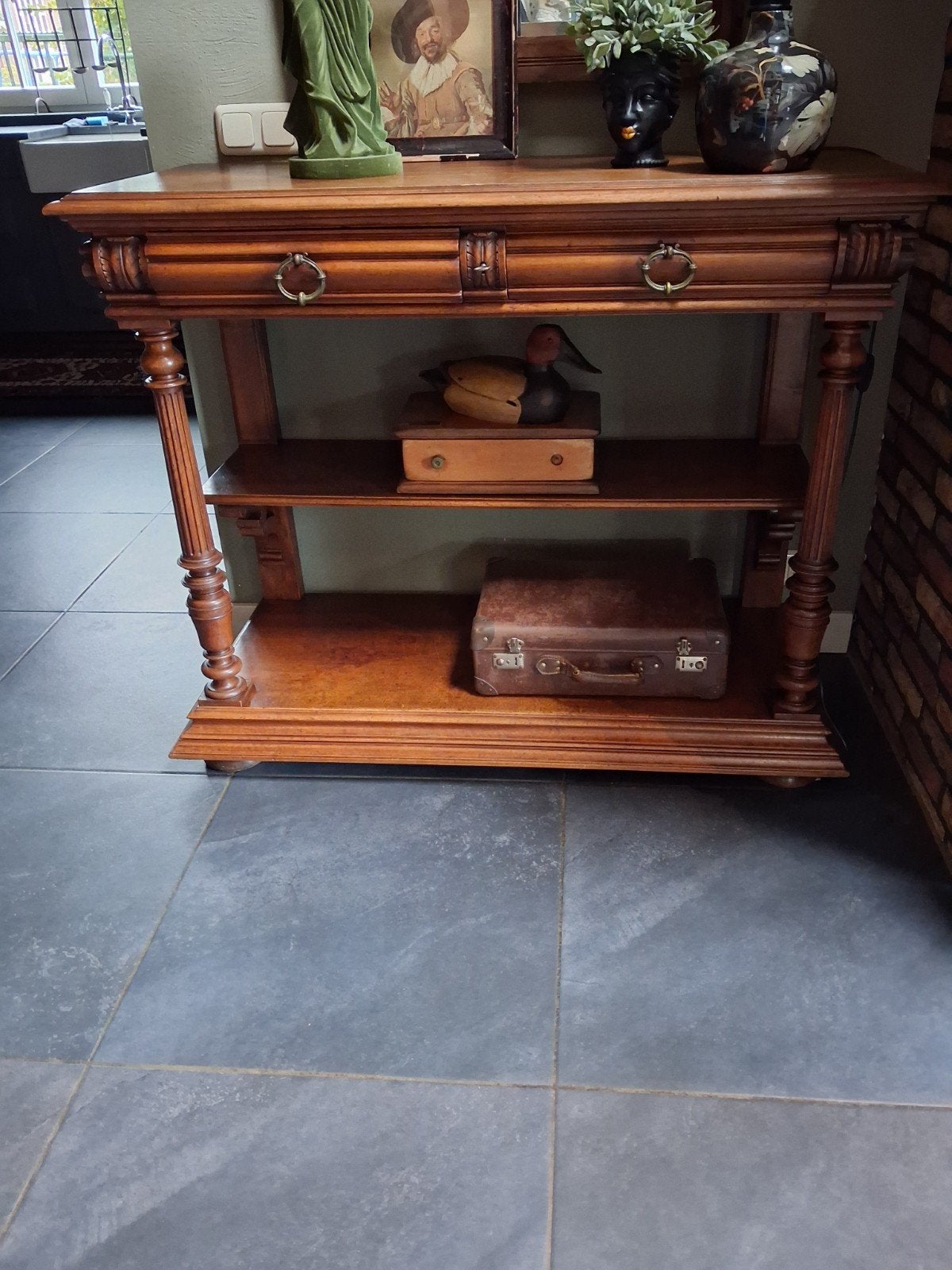 Antieke houten console tafel met lades en planken, Ophalen