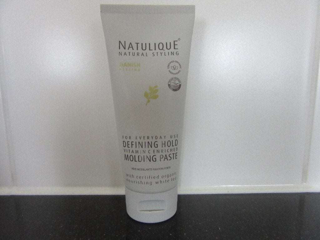NATULIQUE MOLDING PASTE tube NIEUW inhoud 100ml NIEUW, Ophalen of Verzenden, Nieuw, Gel, Wax, Haarlak of Mousse