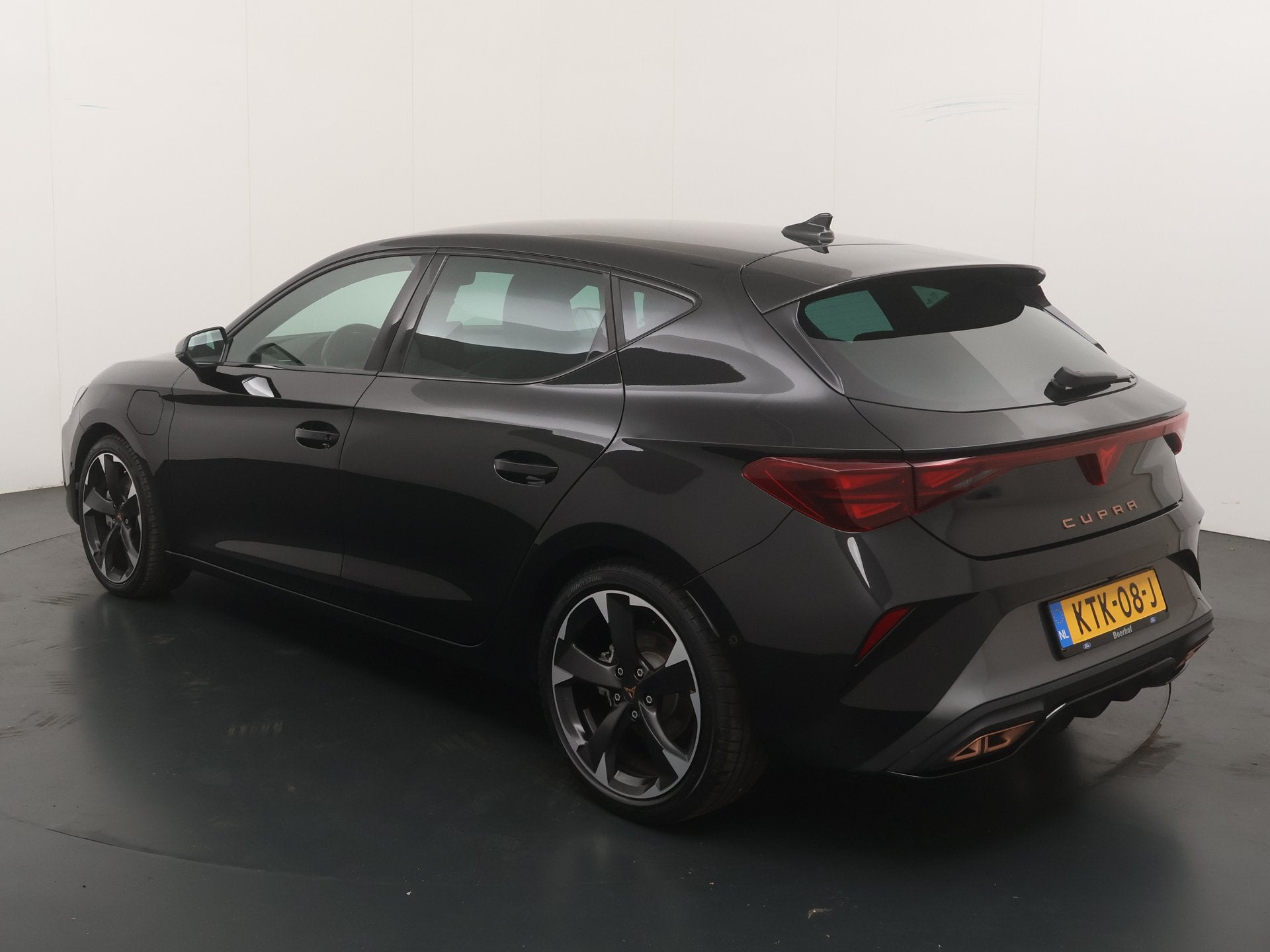 CUPRA Leon 1.5 TSI e-Hybrid 204pk PHEV Business | Stoel- en, Auto's, 12 maanden, 4 cilinders, Leon, Leder en Stof