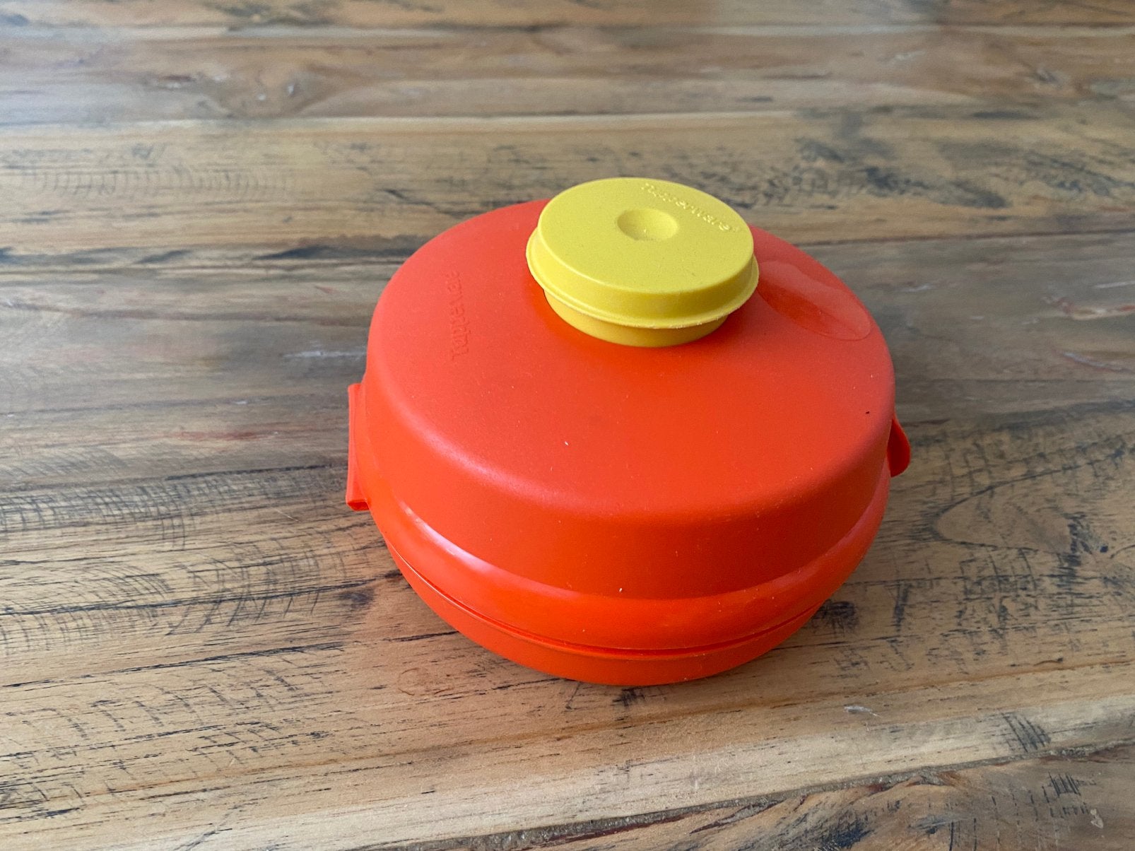 Tupperware salade bakje, Huis en Inrichting, Keuken | Tupperware, Ophalen of Verzenden, Bak of Kom