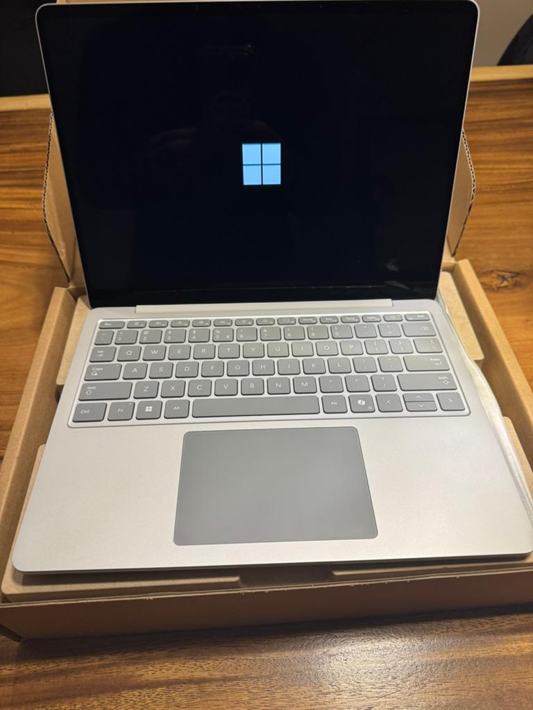 Surface Laptop 13" Snapdragon X Plus - Nieuw!, Computers en Software, Windows Laptops, Ophalen, 2 tot 3 Ghz, Qwerty, 13 inch