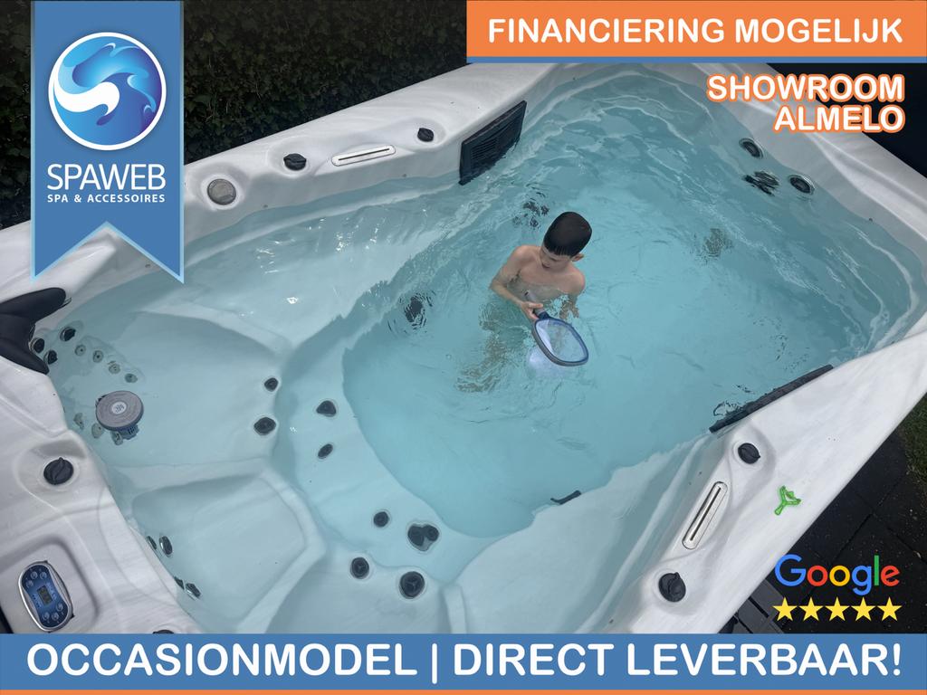 Zwemspa 400 x 230 cm – Zo goed als nieuw