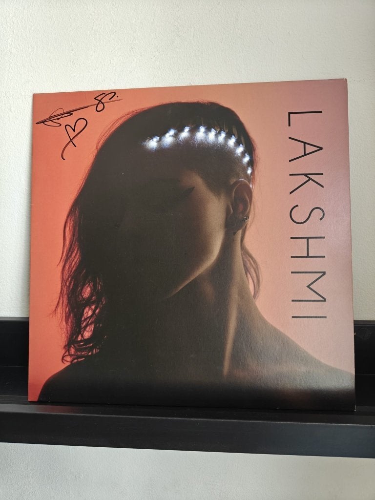 LAKSHMI- Lakshmi LP, LP, Gesigneerd, Ophalen of Verzenden, Zo goed als nieuw