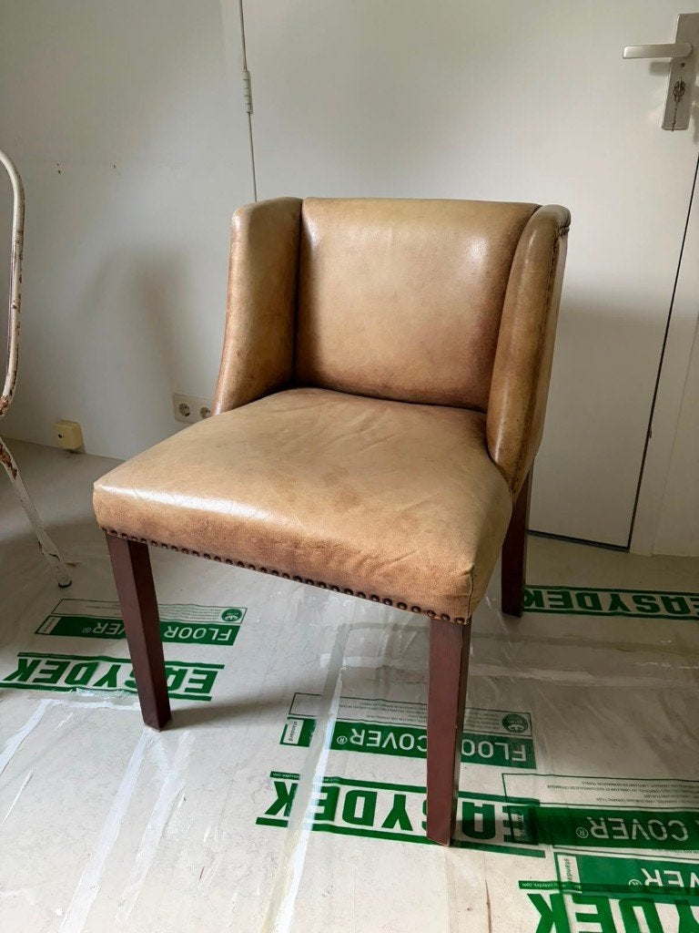Klassieke fauteuil / stoel – cognac beige kleur, Huis en Inrichting, Fauteuils, Ophalen, Zo goed als nieuw, 75 tot 100 cm, 50 tot 75 cm